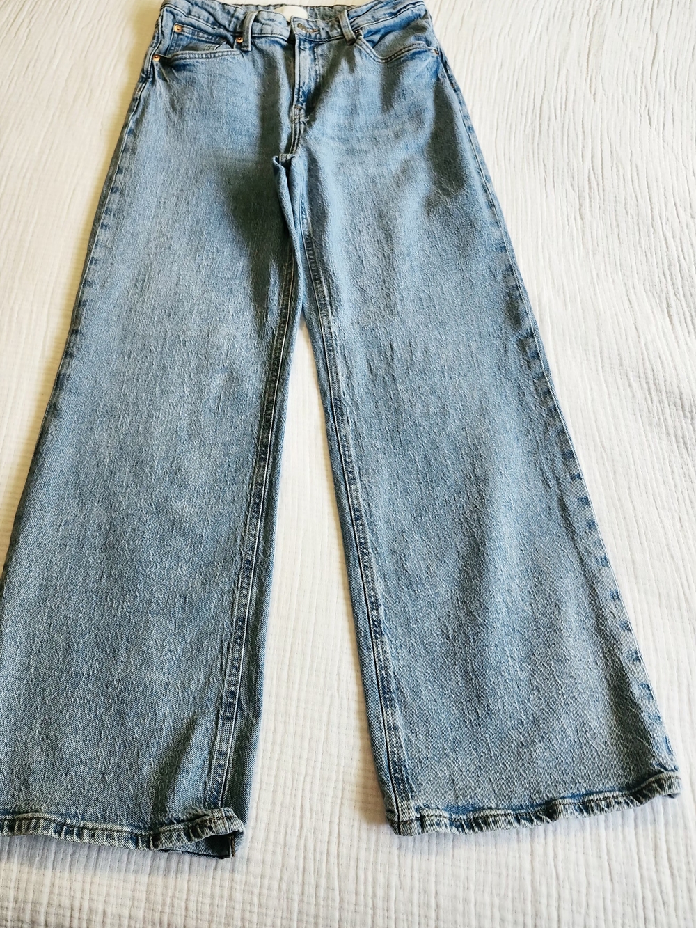 H&M Light Blue Wide-Leg Jeans